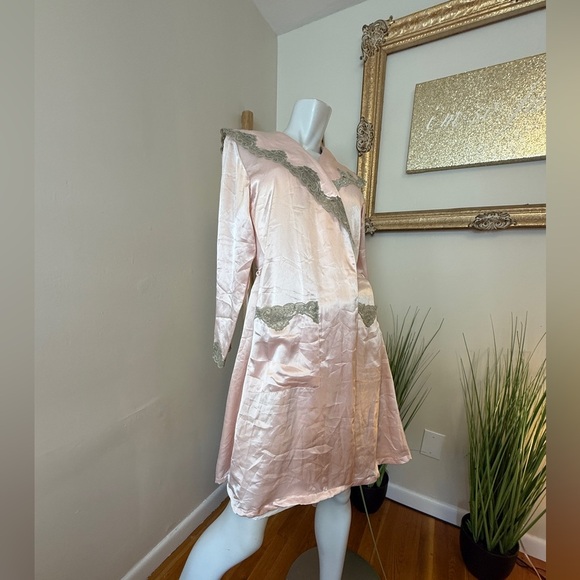 Victoria’s Secret 2nd Skin Liquid Satin Regency Robe Chantilly Lace Rare PS VTG - Picture 3 of 11